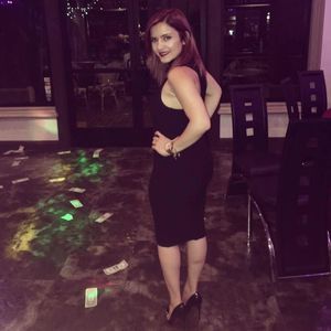 Meet your Posher, Alma